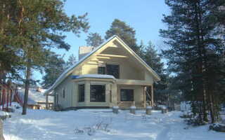 Отвечаем на вопрос, можно ли строить каркасный дом зимой