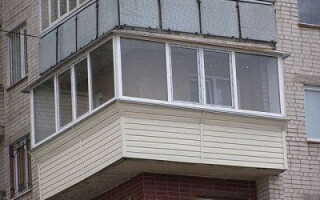 Качественная отделка балкона сайдингом без посторонней помощи
