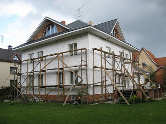 Крепление пенопласта к кирпичной стене 5