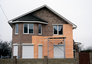 Крепление пенопласта к кирпичной стене А