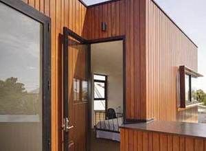 Отделка фасада дома деревом А