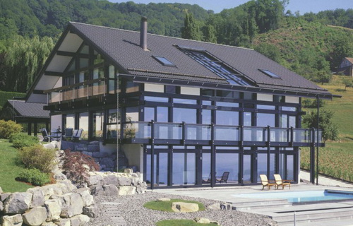 Стеклянный фасад частного дома 1