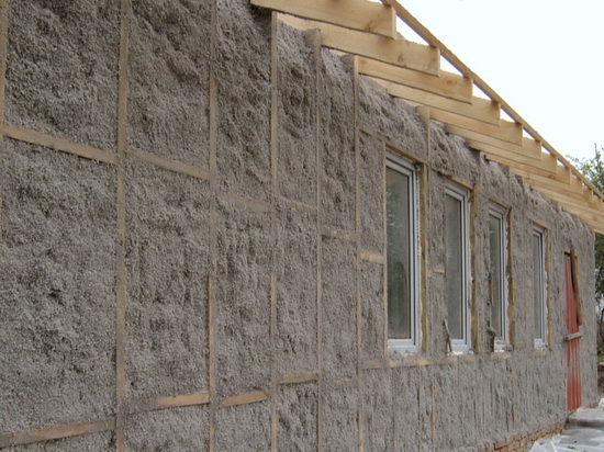 Утепление стен брусового дома снаружи эковатой 4