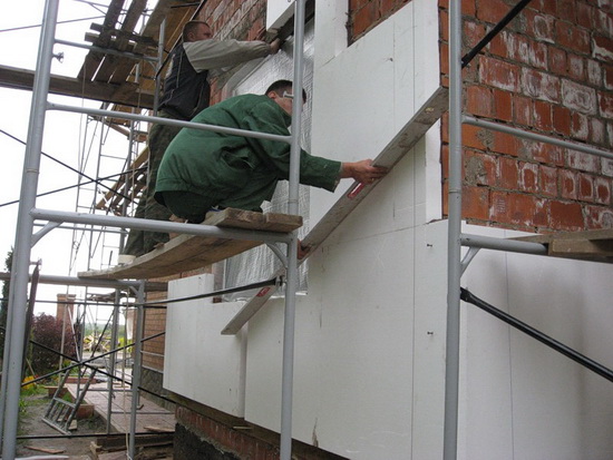 Утепление стен снаружи кирпичного дома 1