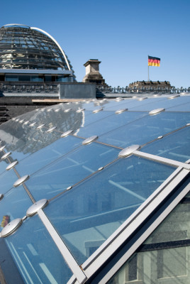 Спайдерное остекление на кровле