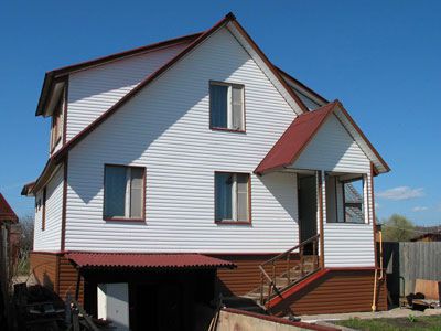 что лучше виниловый или металлический сайдинг