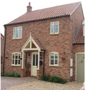 фасад, отделанный декоративным кирпичом