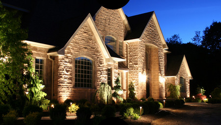 фасадное освещение