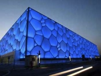 фасадный светильник