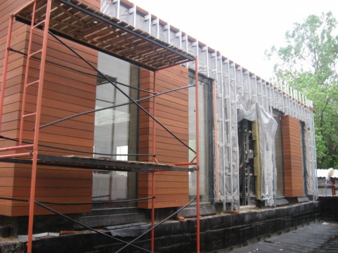 фасады из натурального дерева