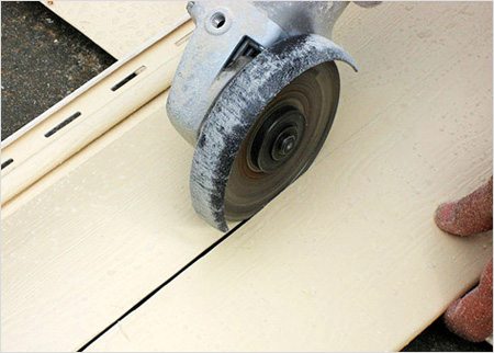 как установить сайдинг своими руками