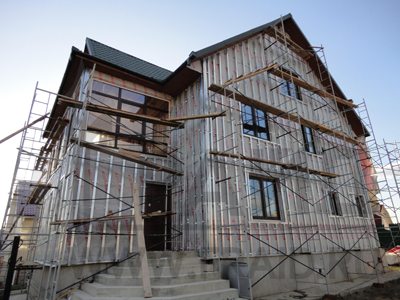 крепление сайдинга к металлической обрешетке