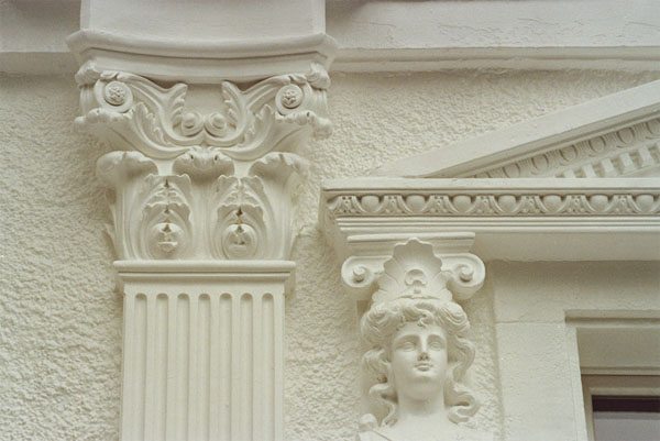 лепной фасадный декор