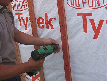 Монтаж брусков по диффузионной мембране