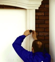 Монтаж полиуретанового оконного обрамления