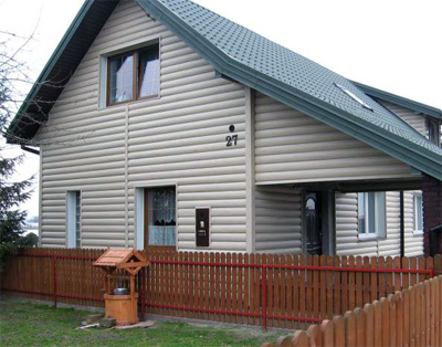 Облицовка дома панелями «Блок Хаус»