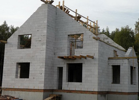 Пеноблоки - плюсы и минусы материала для постройки частного дома 2