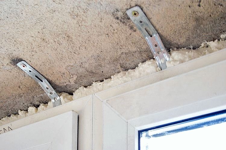 Пример фиксации пластиковой рамы