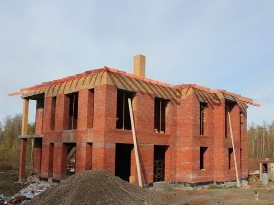 Сколько кирпичей в 1м³ кладки в трехслойной стене с утеплением 5