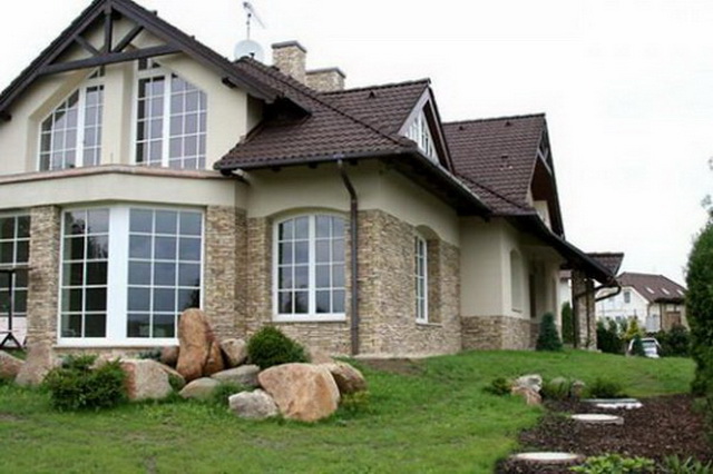 Сочетание цвета крыши и фасада дома на фото 5