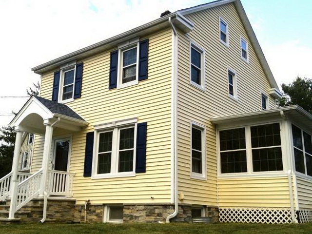 Сочетание цвета крыши и фасада дома на фото 6