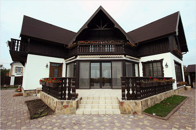 Сочетание цвета крыши и фасада дома на фото 8