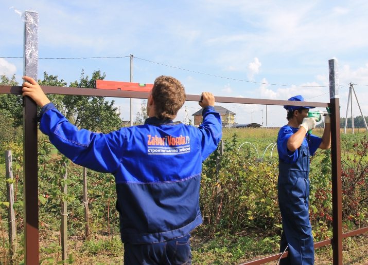 забор из винилового сайдинга